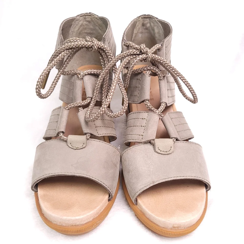 Sorel Joanie II NL3223-365 Lace Wedge Heel Sandals Women 8.5
